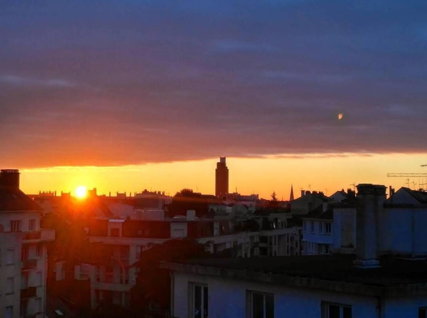Charmant Appartement Lumineux - Dernier Etage Avec Balcon - Proche Centre-Ville Nantes Buitenkant foto
